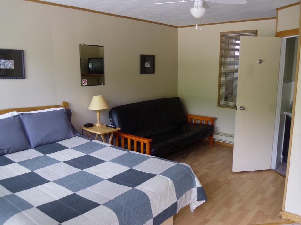 توبيرموري Peacock Villa Motel الغرفة الصورة